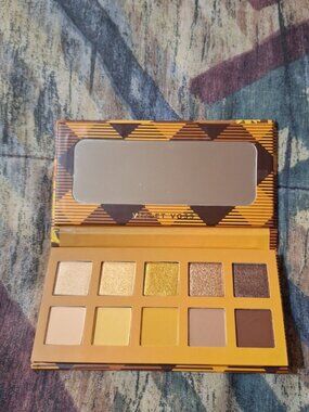 Violet Voss “Golden Sunflower” Eyeshadow Palette 🌻 Warm Yellow & Gold Tones